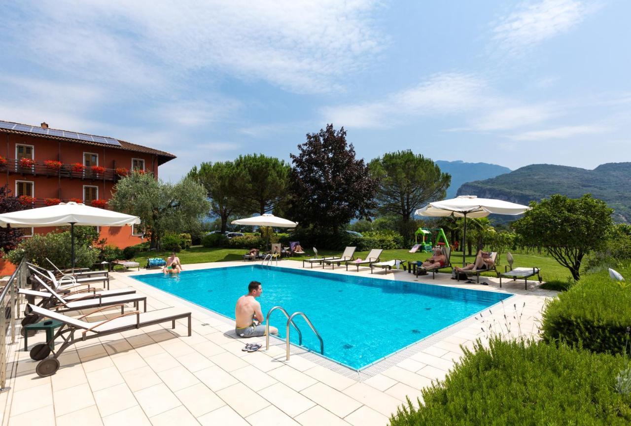 Hotel Al Maso Riva del Garda Esterno foto
